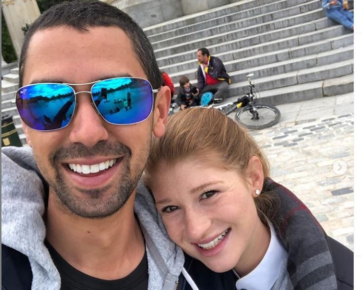 جينيفر غيتس مع خطيبها المصري نائل نصار