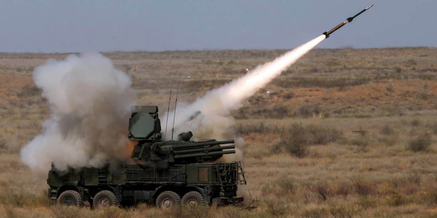 أنفقت الإمارات على تطويرها وسلمتها لحفتر.. أمريكا تتسلم منظومة “بانتسير” الروسية التي وقعت في قبضة “الوفاق”