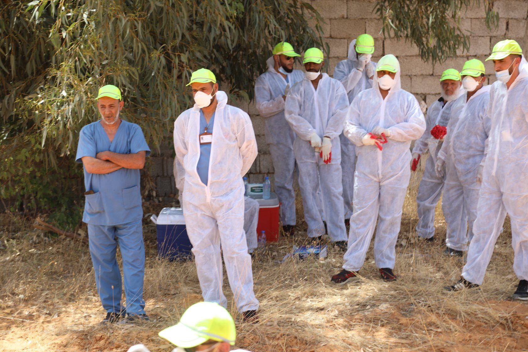 إحداها لطفلة تبلغ 12 عاماً.. الجيش الليبي ينشر صوراً لجثث اكتُشفت بمقابر جماعية بترهونة