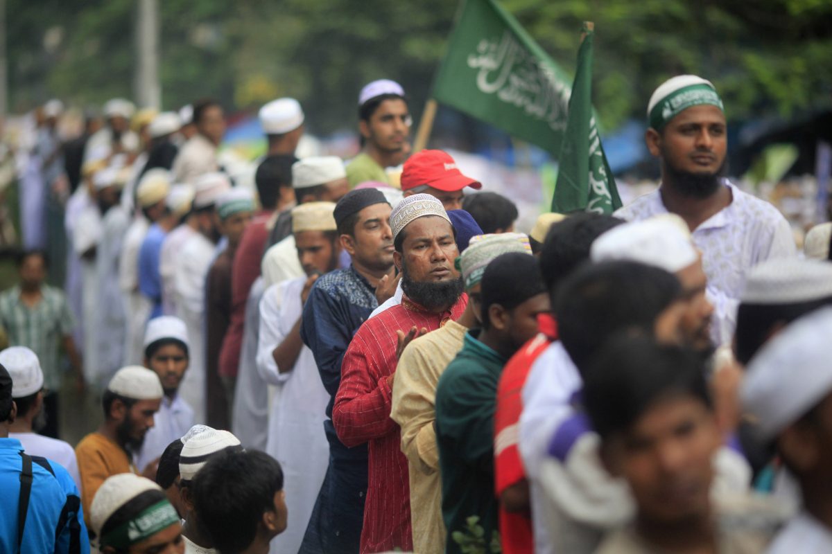 ما هي الأحزاب السياسية الأربعة التي تتصارع على تغيير تاريخ بنغلاديش؟