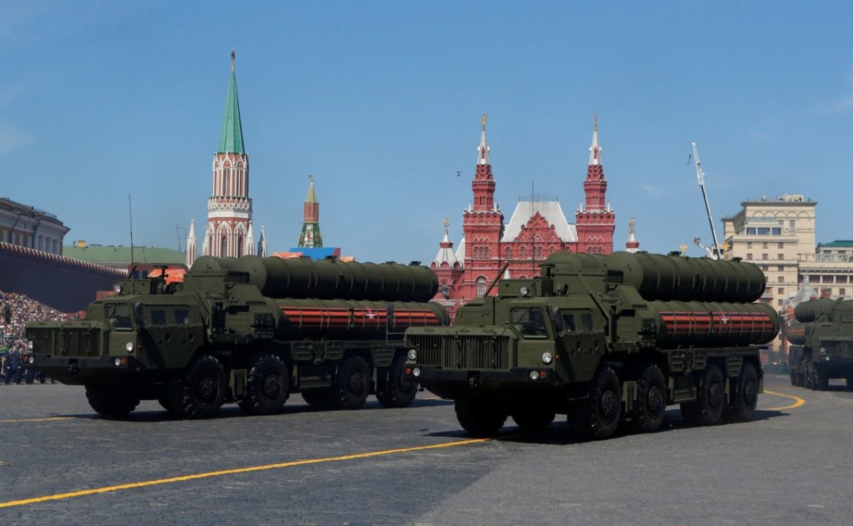 أقرب أصدقائها يتحدّونها.. لماذا لا تستطيع أمريكا منع حلفائها من شراء الأسلحة الروسية المتطورة؟