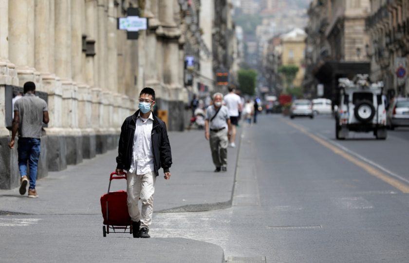 قد تمحو ثروة تصل لـ16 تريليون دولار.. آثار كورونا على الاقتصاد أسوأ من أزمة 2008 وستستمر سنواتٍ