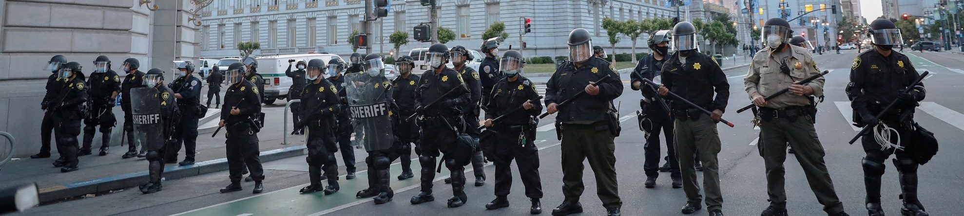 حظر تجول، نشرٌ للحرس الوطني، وصدام يوقع قتلى.. أمريكا تصعد إجراءاتها لإخماد الاحتجاجات
