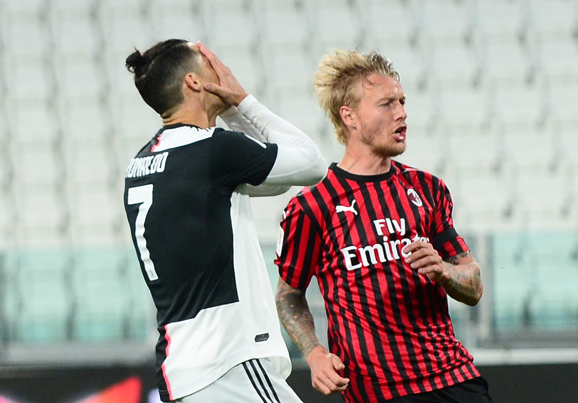 رونالدو أهدر ركلة جزاء أمام ميلان (رويترز)