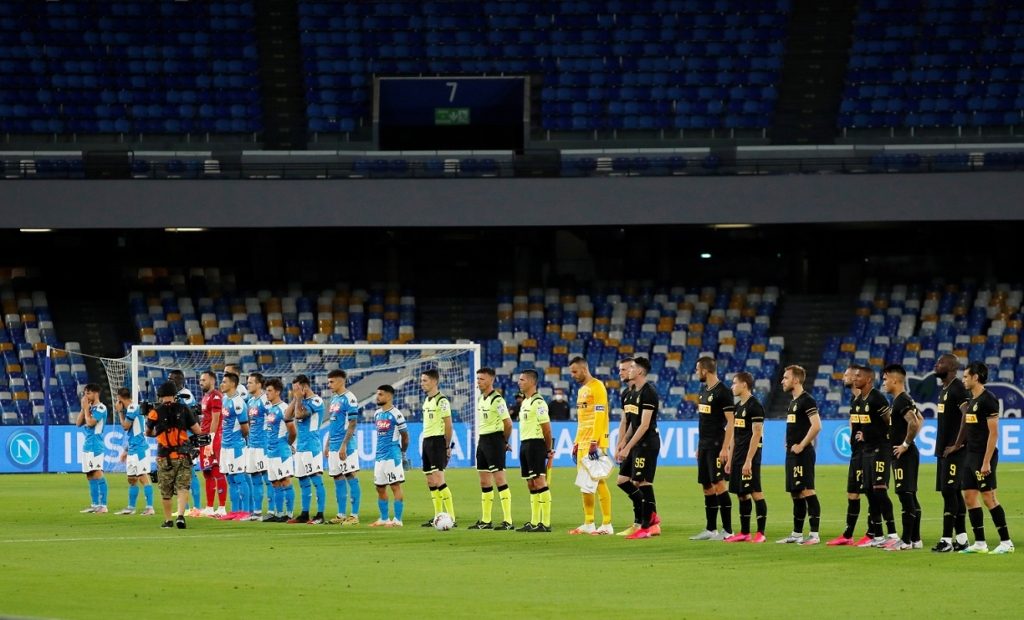 تراجع معدل الإصابات بفيروس كورونا قد يعيد الجماهير الإيطالية للمدرجات