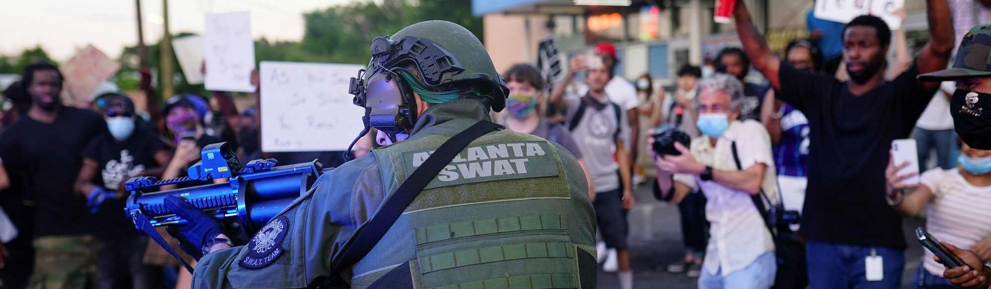 أطلقت عليه النار من مسافة قصيرة.. الشرطة تقتل أمريكياً أسود آخر وتشعل الاحتجاجات(فيديو)