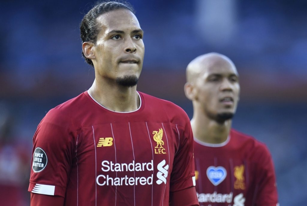 فيرجيل فان دايك مدافع ليفربول (رويترز)