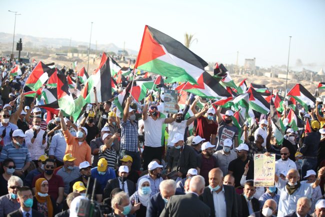 “إسرائيل ستدفع الثمن إذا ضمت الضفة”.. ديفيد هيرست: لا بد أن تتحمل بريطانيا تبعات “بلفور”