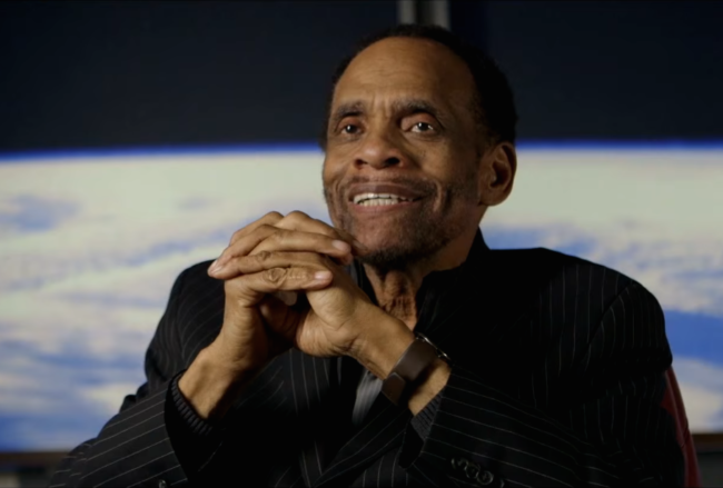 ساهموا في اختراع قاذفة “الشبح”، وطوروا مسباراً فضائياً لناسا.. أهم 9 أشخاص سود أثروا في تاريخ أمريكا