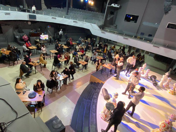 صور من داخل الكنيسة/تويتر