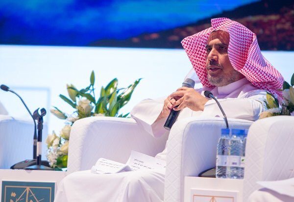 الأمين العام لرابطة العالم الإسلامي يحضر مؤتمراً يهودياً.. المشاركون فيه دعوا إلى تعزيز أمن إسرائيل