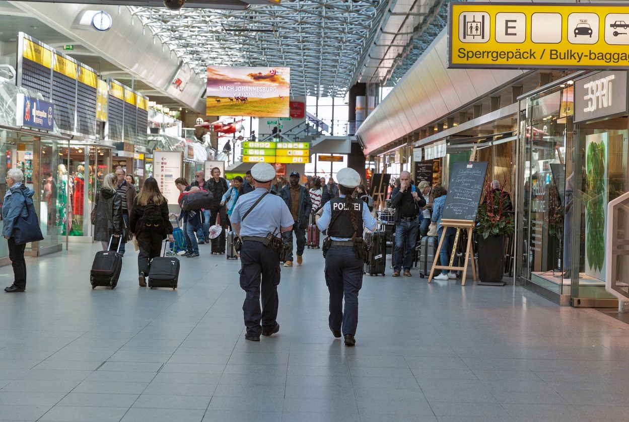 الصورة من مطار تيجيل/أرشيف