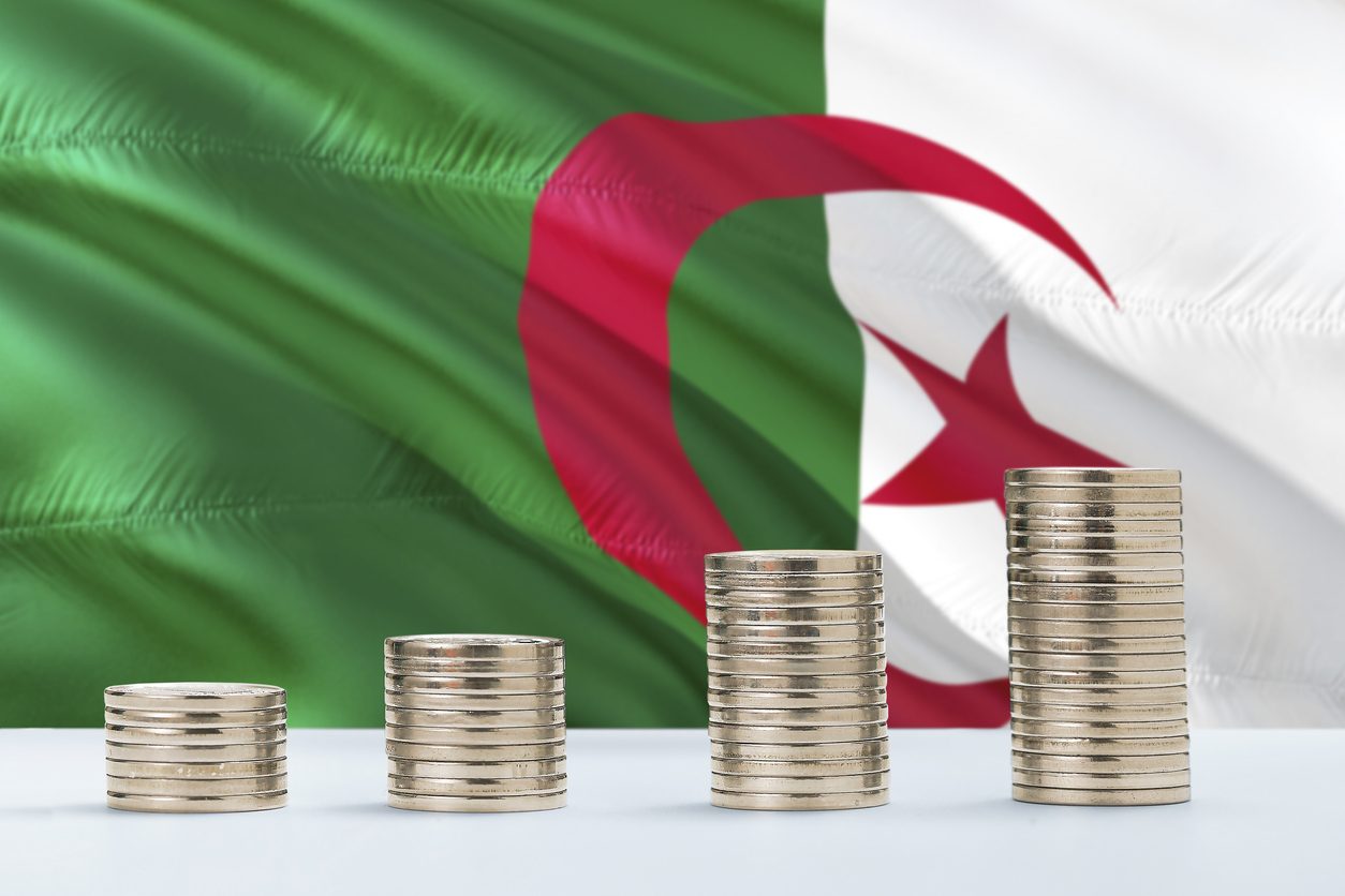 آخر معاقل مقاومة إغراءات الصندوق.. لماذا تستمر الجزائر برفض قروض “النقد الدولي”؟