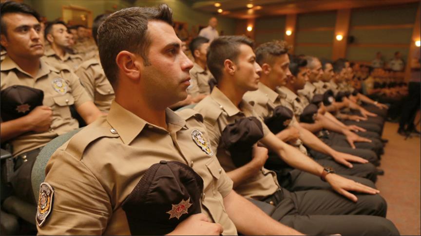 يسهرون على أمن السكان منذ أكثر من قرن.. قصة “حراس الأحياء” الأتراك الذين مُنحوا صلاحيات رجال الشرطة