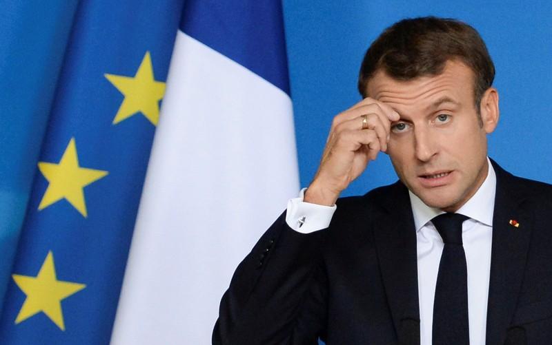 “أنا ولا أحد غيري”.. لماذا أقال ماكرون رئيس وزرائه المحبوب؟ قادة فرنسا يقدمون إجابة صادمة