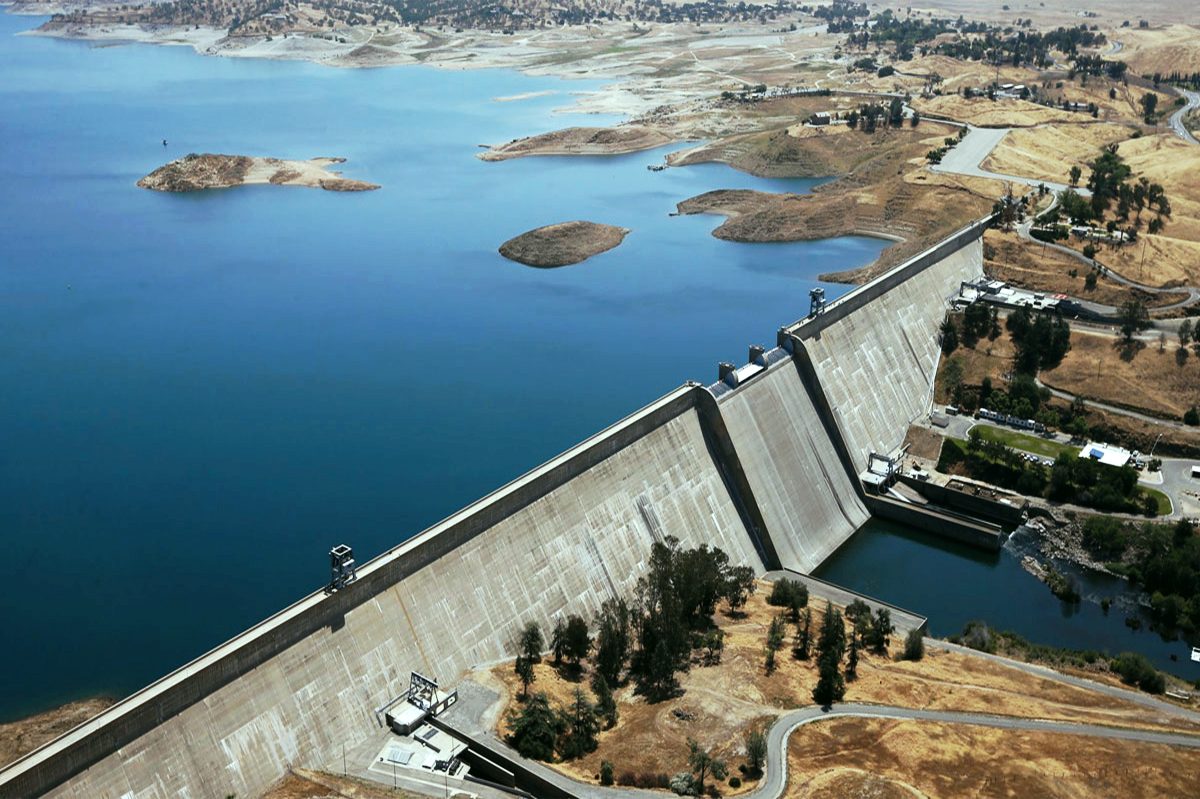 إعلان إثيوبي فتراجُع فاعتذار.. ما الذي حدث خلال الساعات الأخيرة بأزمة سد النهضة؟