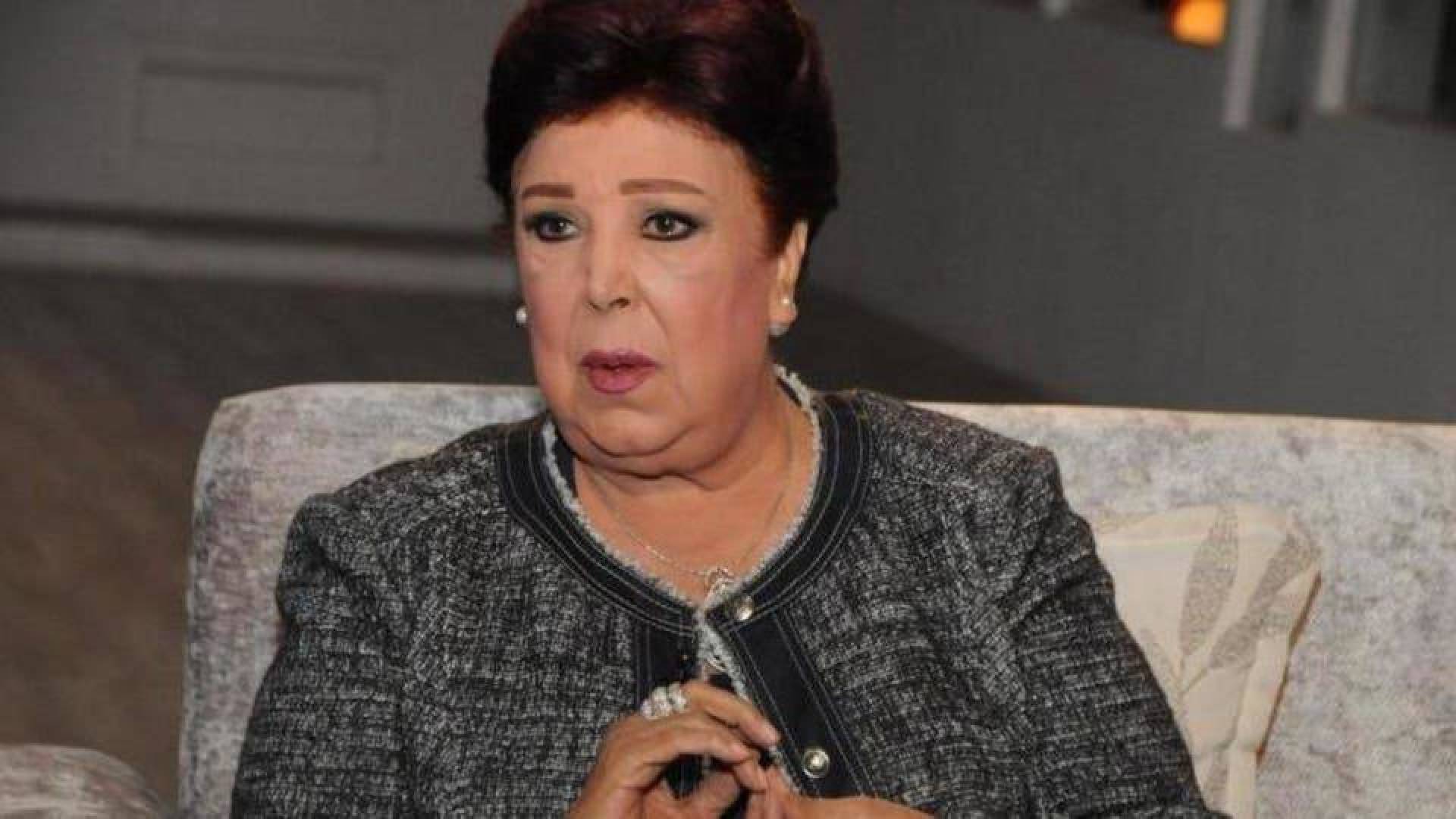 صور التابوت الخاص الذي نُقلت به الجداوي لمثواها الأخير يثير حزناً.. وفيديو يُظهر لحظة دفنها