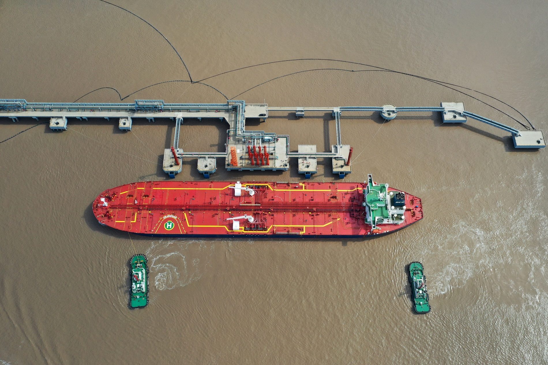 الصين ستتحكم في أسعار النفط خلال الأشهر المقبلة.. اشترت كميات هائلة فاقت احتياجاتها