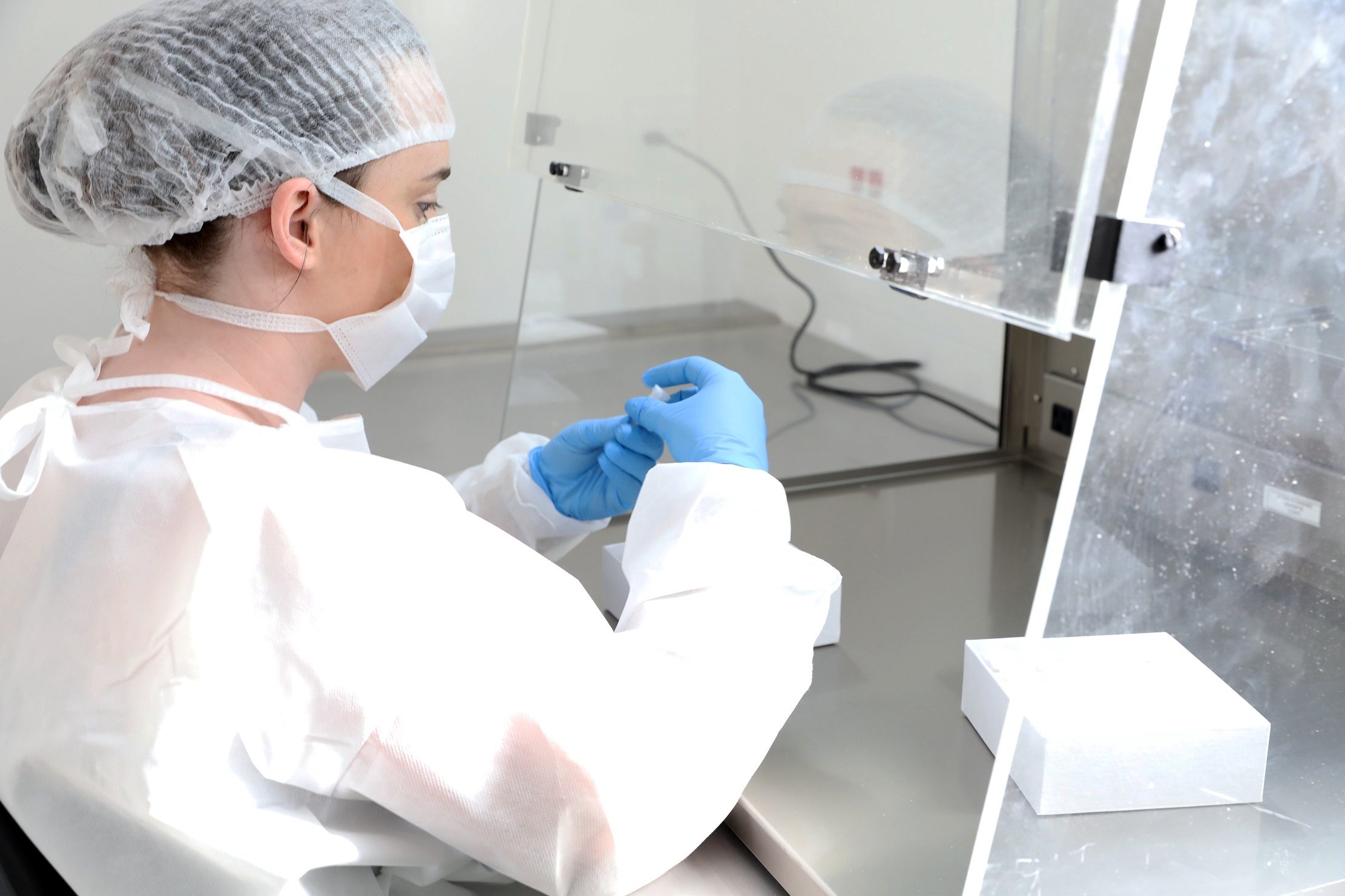 جامعة أوكسفورد تعلن: لقاحنا لكورونا آمن وواعد.. رئيس الوزراء البريطاني: هذه خطوة مهمة في الطريق الصحيح