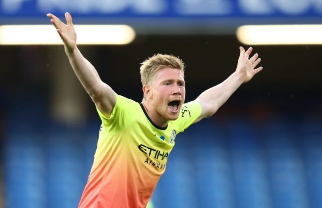 نجم ليفربول السابق: دي بروين سيُصفّق للاعبين لا يستطيعون ربط حذاءه!