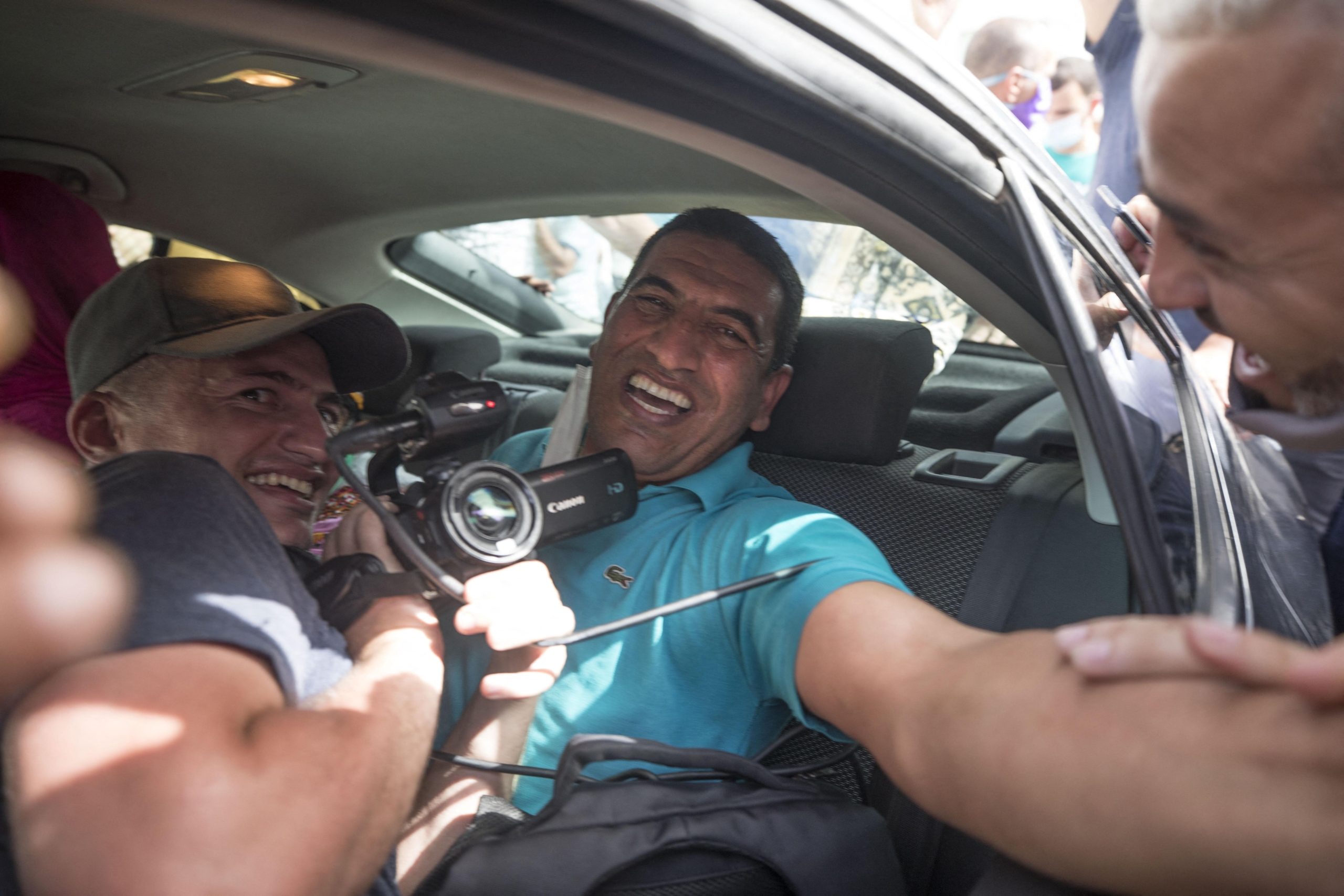 أحد رموز الحراك الشعبي.. القضاء الجزائري يُفرج مؤقتاً عن كريم طابو قُبيل أيام من ذكرى الاستقلال