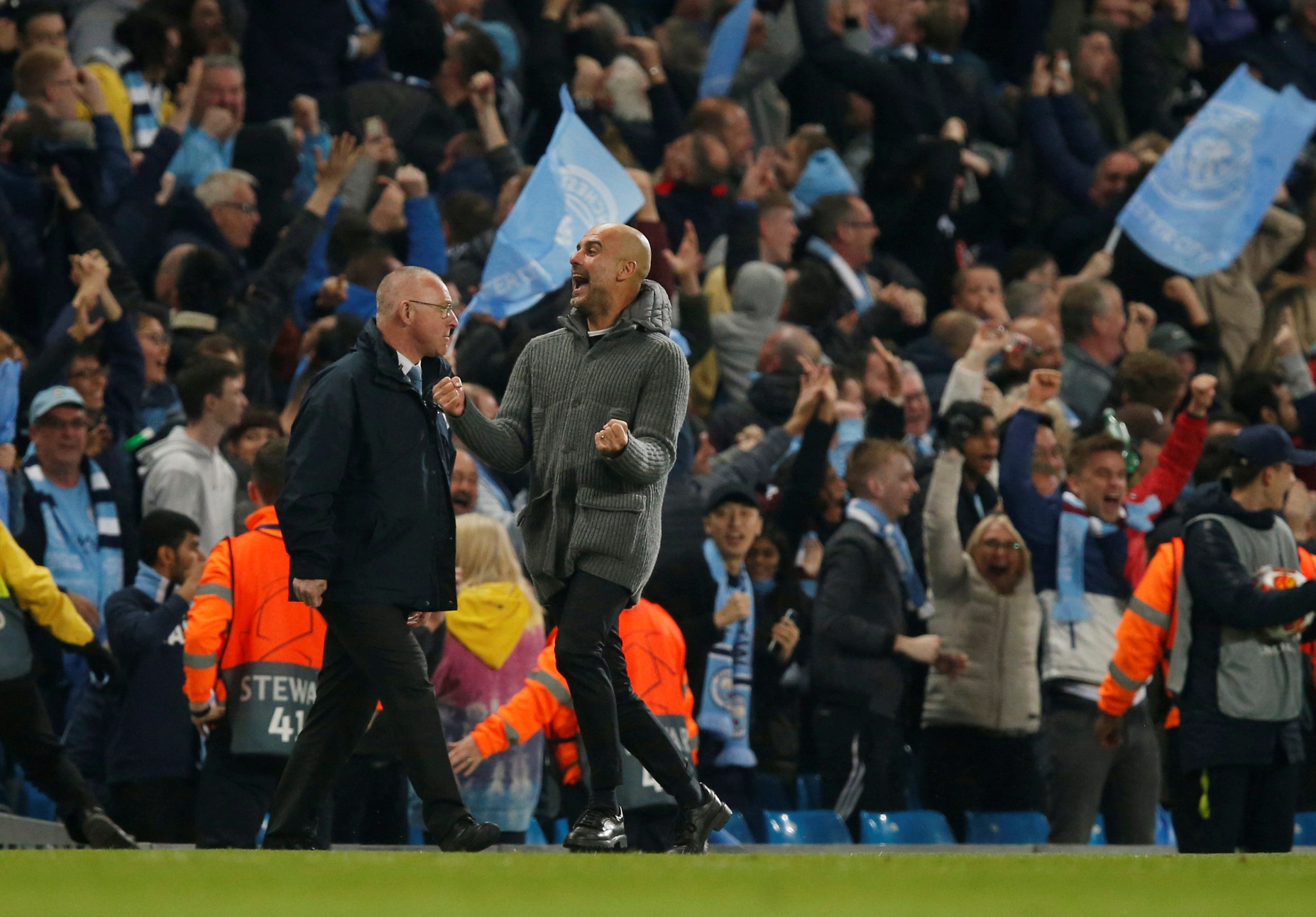 مدرب مانشستر سيتي الإنجليزي ولاعب المنتخب الإسباني السابق بيب جوارديولا (رويترز)