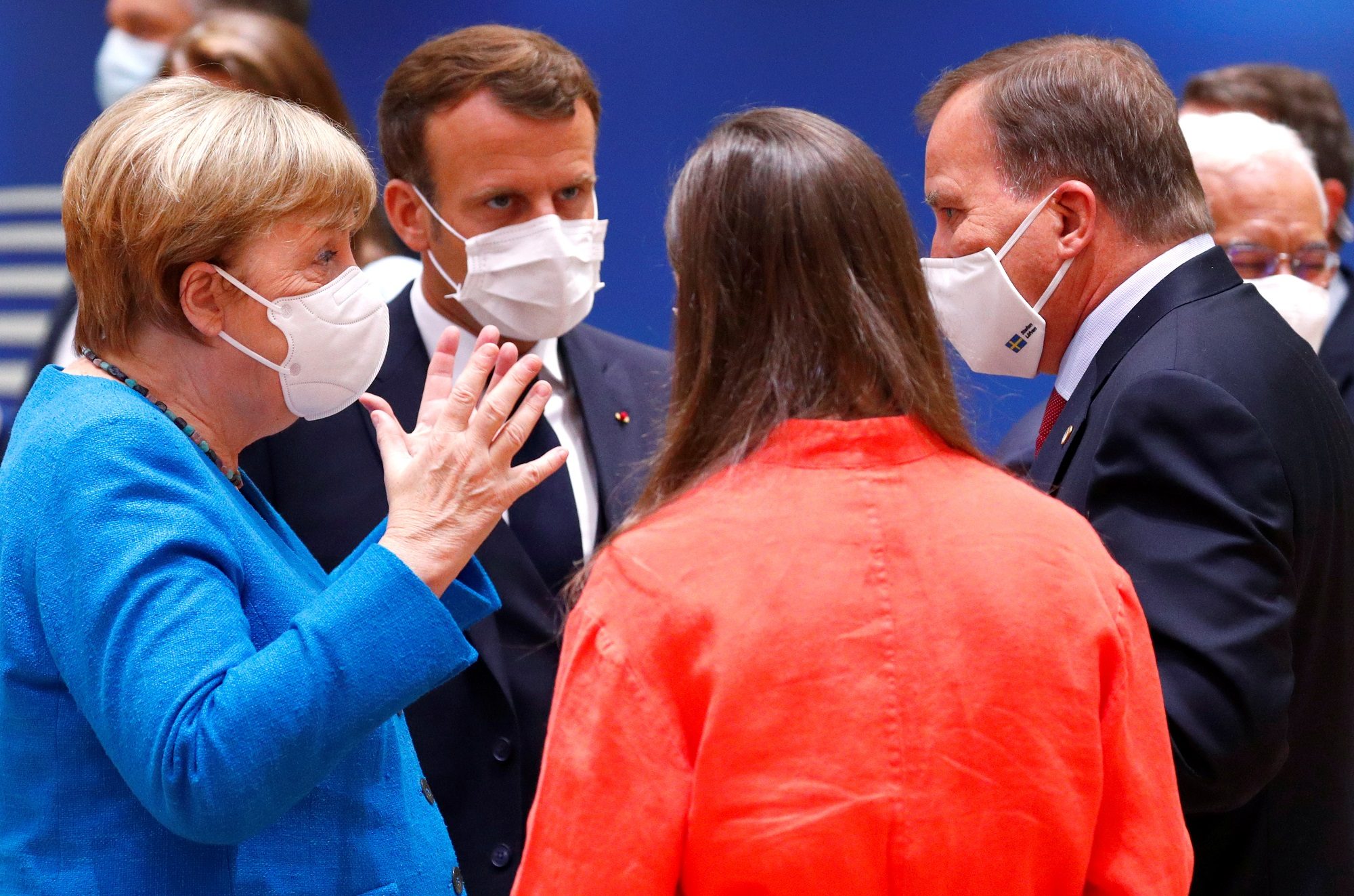 دول أوروبية تلوّح بفرض عقوبات على الدول التي تساند أطراف الصراع في ليبيا