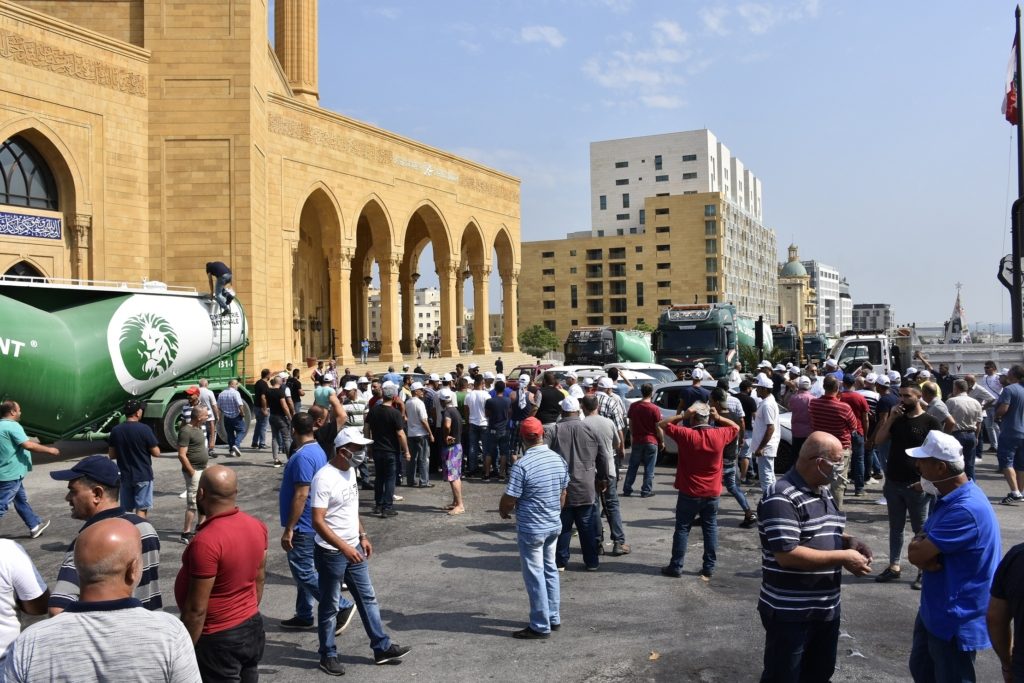 تظاهرات في لبنان بسبب الوضع الاقتصادي/رويترز