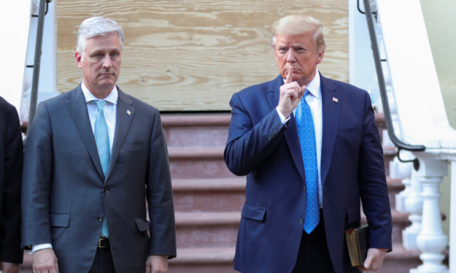 منهم من حسم أمره ومنهم من ينتظر! أعضاء بارزون في الحزب الجمهوري لن يصوتوا لترامب