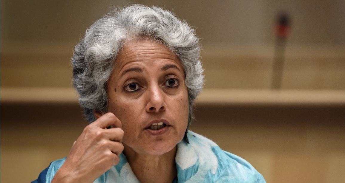 كبيرة العلماء بمنظمة الصحة العالمية ، سمية سواميناثان ، تحضر مؤتمرا صحفيا في جنيف