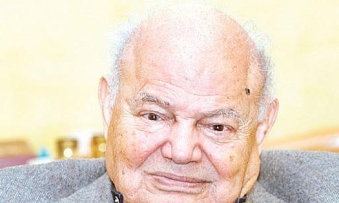 شاعر “النكبة والعودة”.. الموت يغيب الأديب الفلسطيني هارون هاشم رشيد عن عمر يناهز 93 عاماً