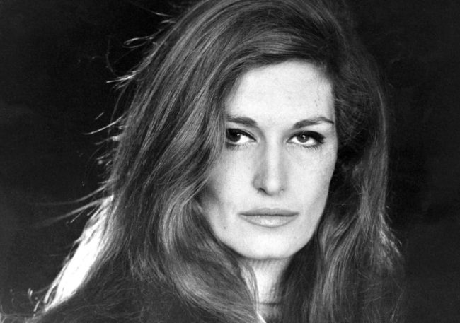 3 رجال في حياة داليدا، ماتوا منتحرين وتسببوا بتعاستها