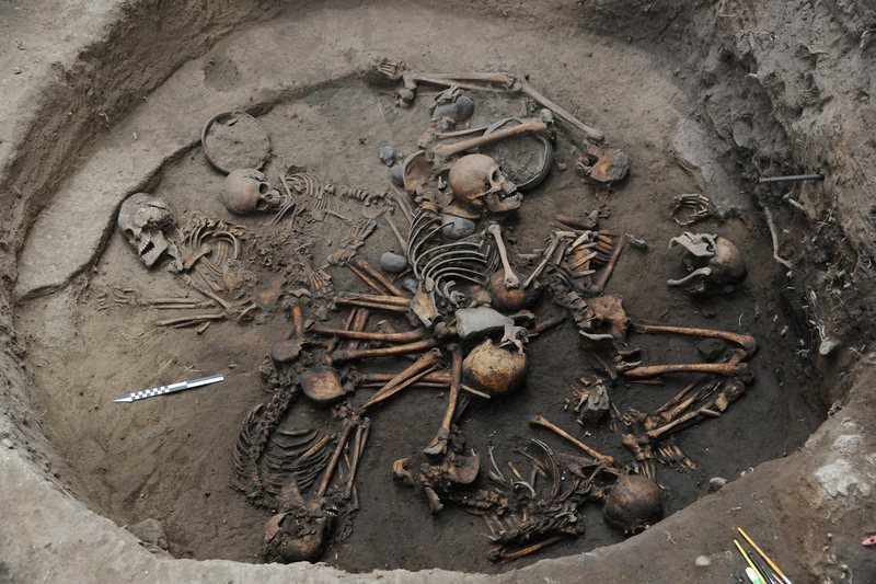 المقابر الجماعية