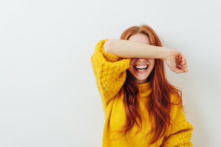 istock\ احمرار الوجه