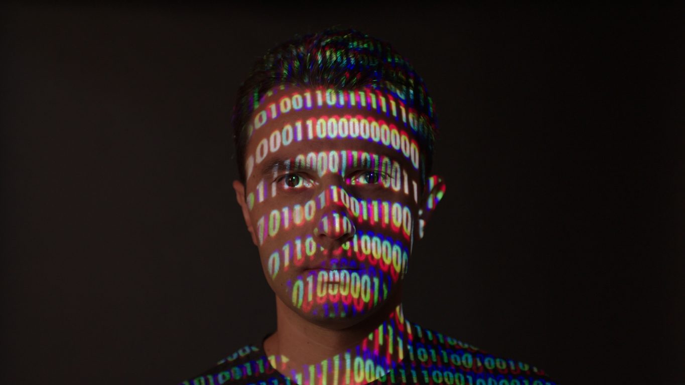 لراغبي تعلم البرمجة، ماهي أشهر 5 لغات برمجة على الإنترنت وفيم تستخدم؟