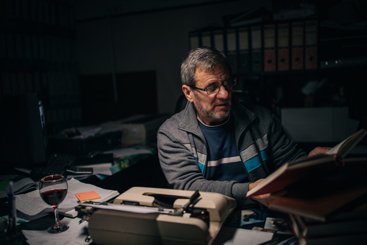 مملة ومشوشة وذوقها منحدر.. ما أسباب تخلف الرواية العربية؟