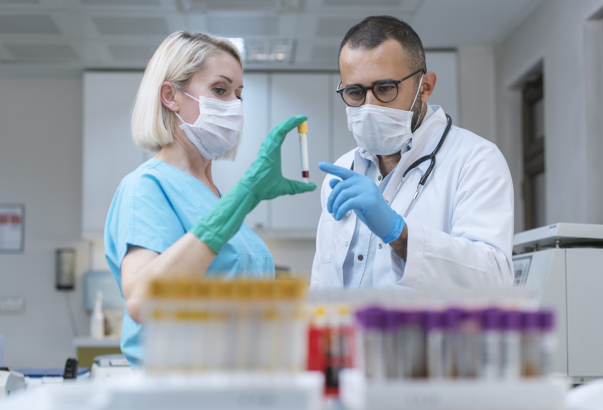 لماذا لم يصب كثيرون بفيروس كورونا؟ خلايا مناعية “خفية” في أجسادنا قد تكون السبب