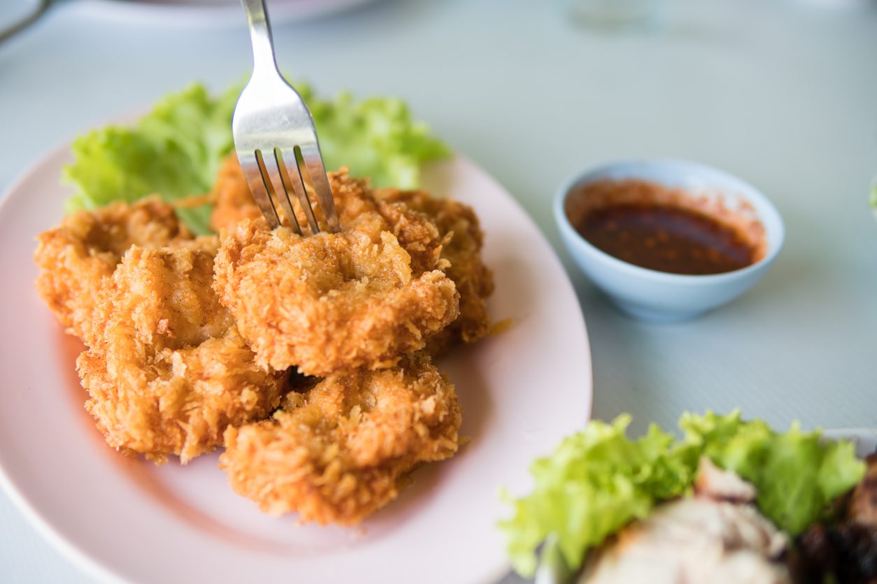 الجمبري بجوز الهند.. وصفة قد تبدو غريبة لكنها شهية وسريعة التحضير