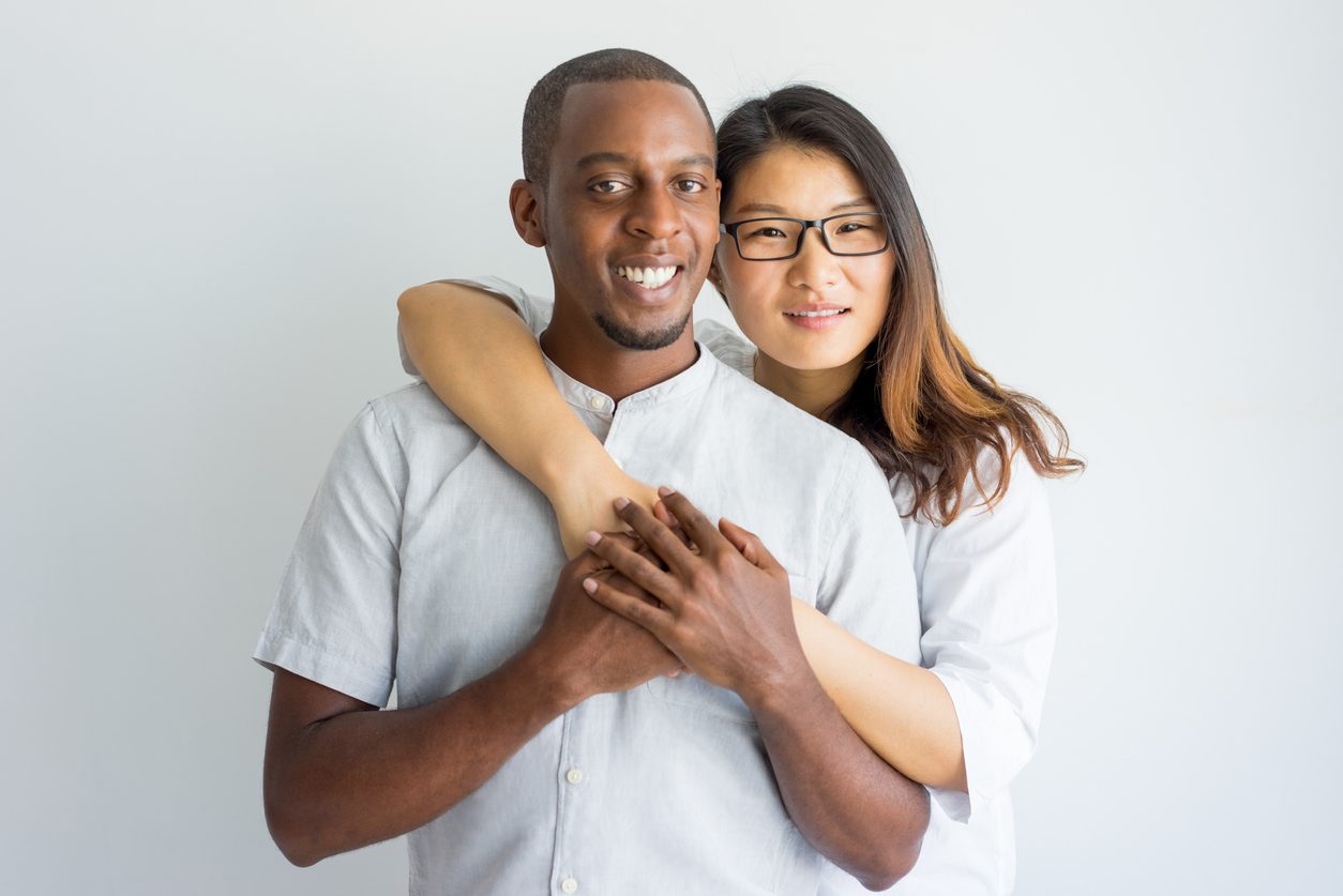 طعام غريب،لغة صعبة وزواج مختلط.. كيف يعيش مجتمع الأجانب في الصين؟