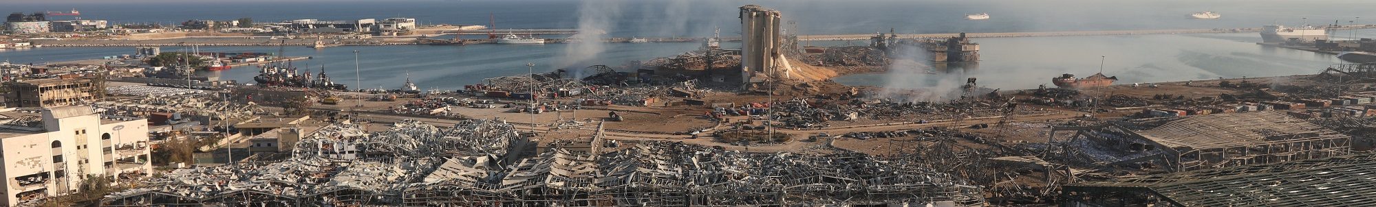 لبنان في حداد.. بيروت تستكشف الكارثة: ضحايا بالآلاف، ومستشفيات خارج الخدمة، والدمار في كل مكان (فيديو)