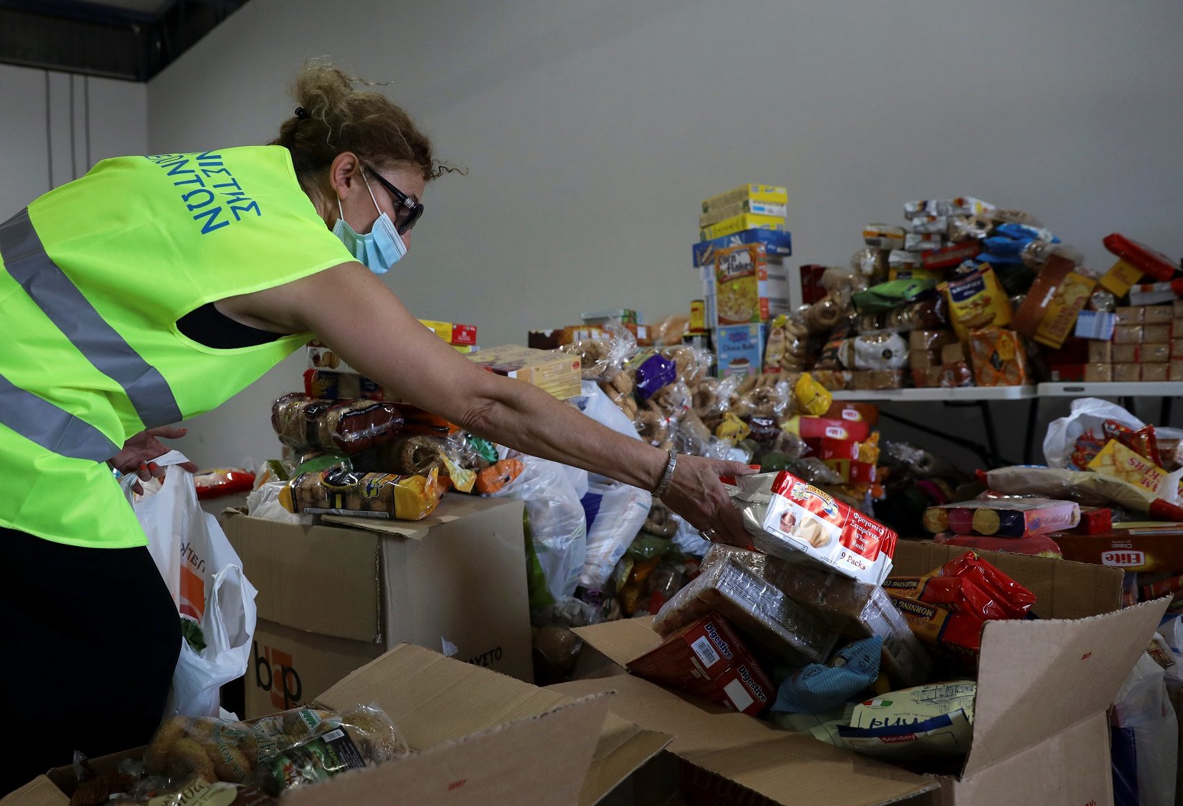 جمعية فرنسية تتهم الحكومة اللبنانية برفض استقبال مساعداتها.. ورئاسة الوزراء توضح (فيديو)