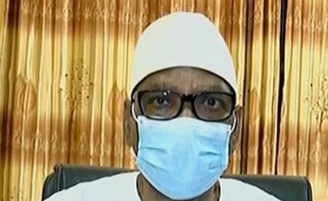 ظهر من مكان احتجازه وألقى بيانه الأخير.. فيديو لرئيس مالي يعلن استقالته بعد الانقلاب: لا خيار لديّ