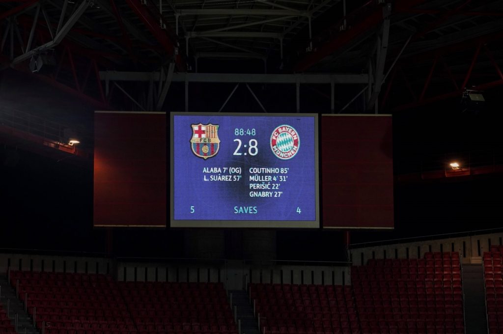 برشلونة سقط بالثمانية أمام بايرن ميونيخ (رويترز)