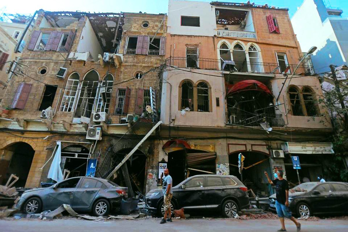 صفقات ستعيد تشكيل ديموغرافيا المدينة.. متصيدو العقارات يطوفون بأحياء بيروت المدمرة لشرائها بأثمان زهيدة