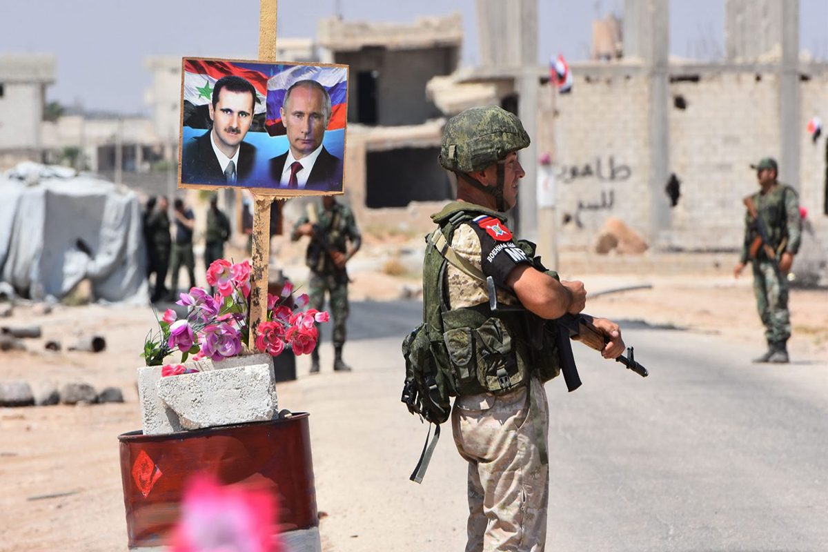 روسيا والأسد يتصادمان بالمناطق الرمادية.. تشكيل عسكري معارض مدعوم من موسكو يسعى للاستقلال بجنوب سوريا، فما قصته؟