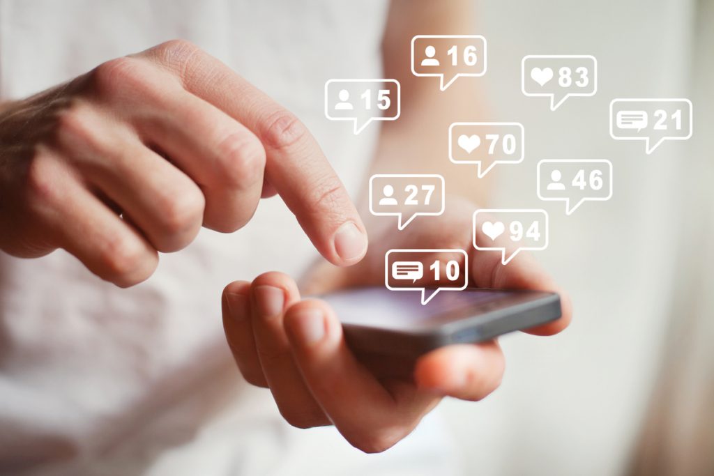 نظام الرسائل العرضية علي شبكة لايتننغ (Istock)