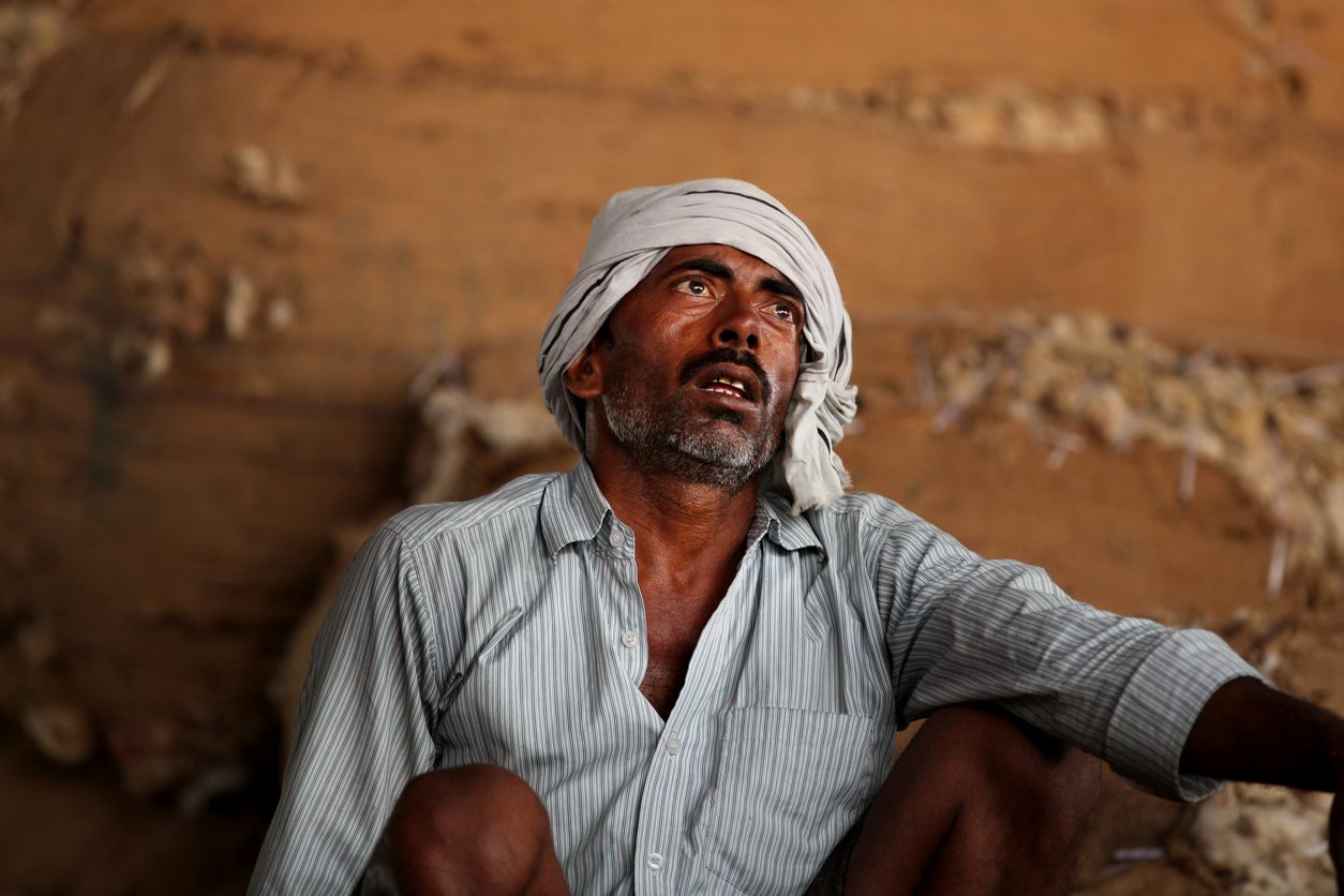 آلات تزداد ذكاءً وبشر يزدادون غباءً.. كيف نتحوّل إلى قنابل موقوتة؟