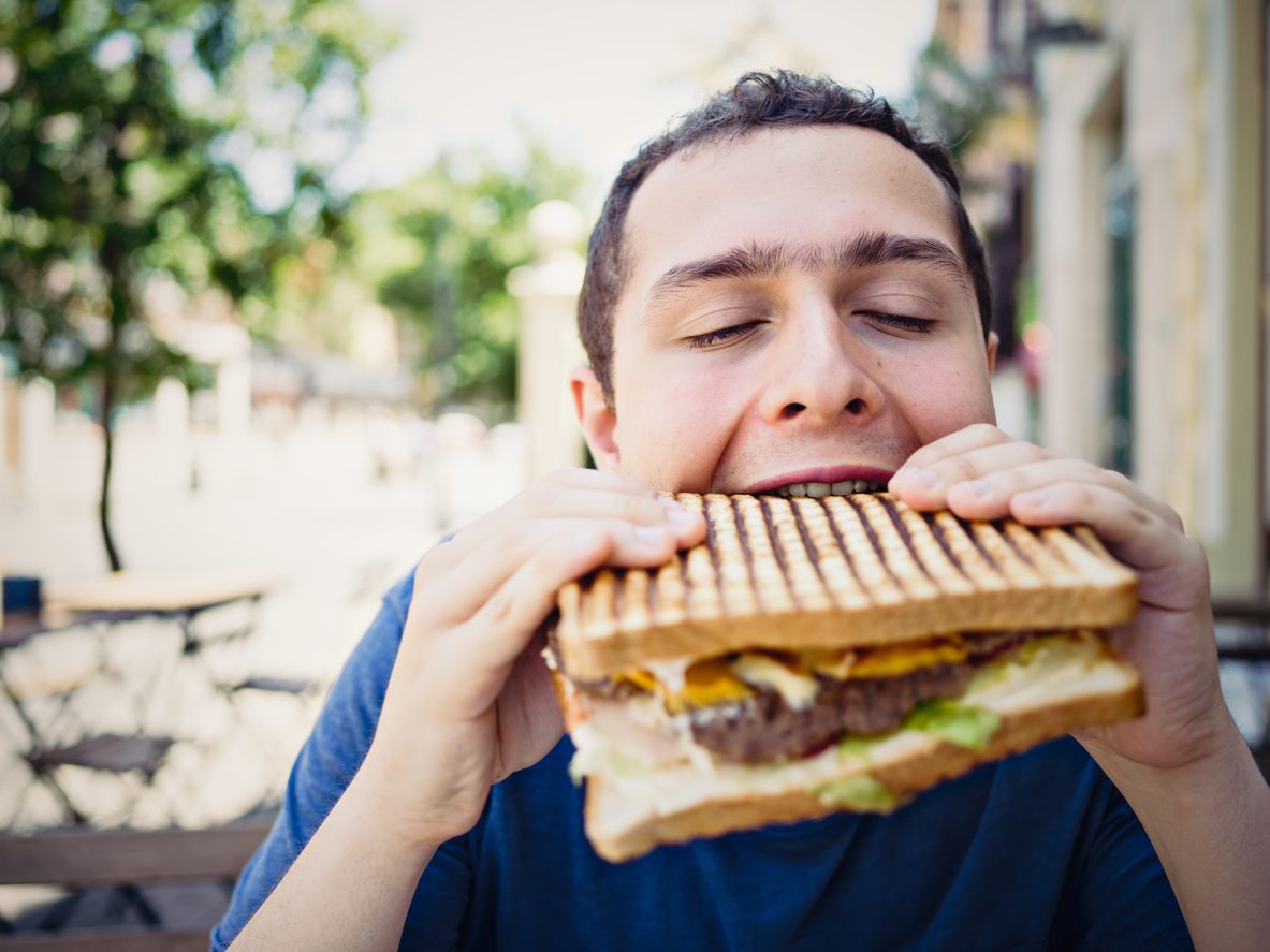 الأكل الحدسي