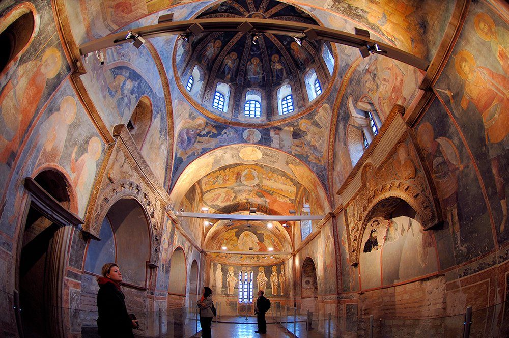 على غرار آيا صوفيا.. أردوغان يعيد فتح جامع “كاريه” للعبادة بعد أن كان متحفاً لـ 75 عاماً