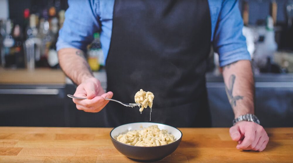 تعلم طريقة تحضير المعكرونة بالجبن من فيلم Once Upon a Time in Hollywood